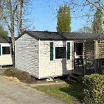 Mobil-home Pour 4 Personnes Avec Terrasse - Api-1-52-341 Camping *