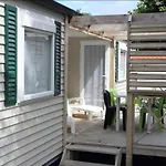 Camping Mobil-home Pour 4 Personnes Avec Terrasse - Api-1-52-341 Brétignolles-sur-Mer