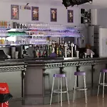 Mobil-home Pour 4 Personnes Avec Terrasse - Api-1-52-341 *