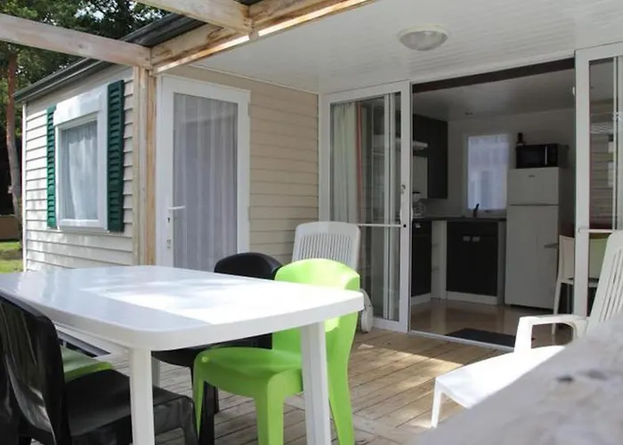 Mobil-home Pour 4 Personnes Avec Terrasse - Api-1-52-341 אתר קמפינג *