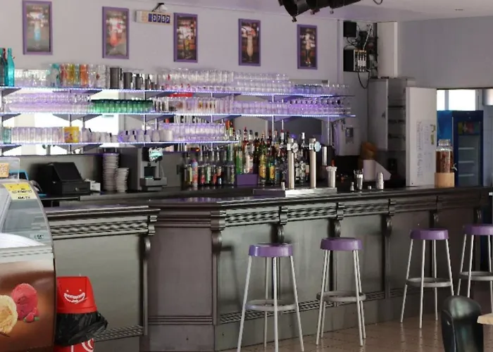 Mobil-home Pour 4 Personnes Avec Terrasse - Api-1-52-341 *