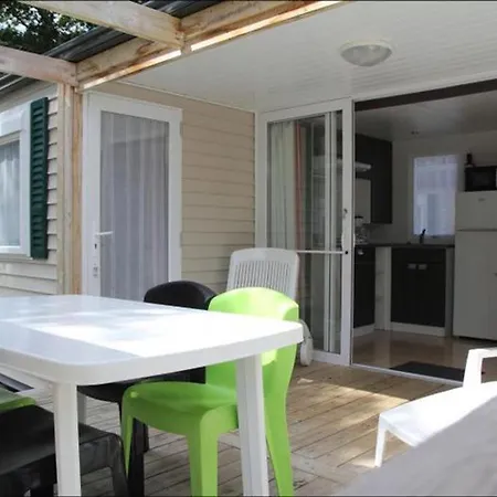 Mobil-home Pour 4 Personnes Avec Terrasse - Api-1-52-341 אתר קמפינג *
