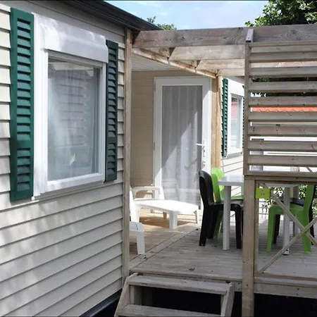 אתר קמפינג Mobil-home Pour 4 Personnes Avec Terrasse - Api-1-52-341 Brétignolles-sur-Mer