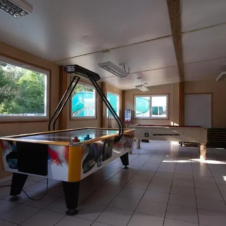 Mobil-home Pour 4 Personnes Avec Terrasse - Api-1-52-341 אתר קמפינג *