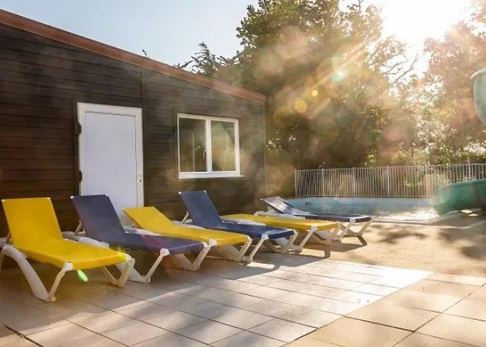 Mobil-home Pour 4 Personnes Avec Terrasse - Api-1-52-341 * Brétignolles-sur-Mer