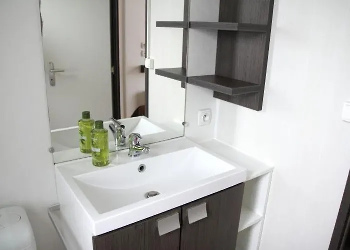 Κάμπινγκ Mobil-home Pour 4 Personnes Avec Terrasse - Api-1-52-341 Brétignolles-sur-Mer